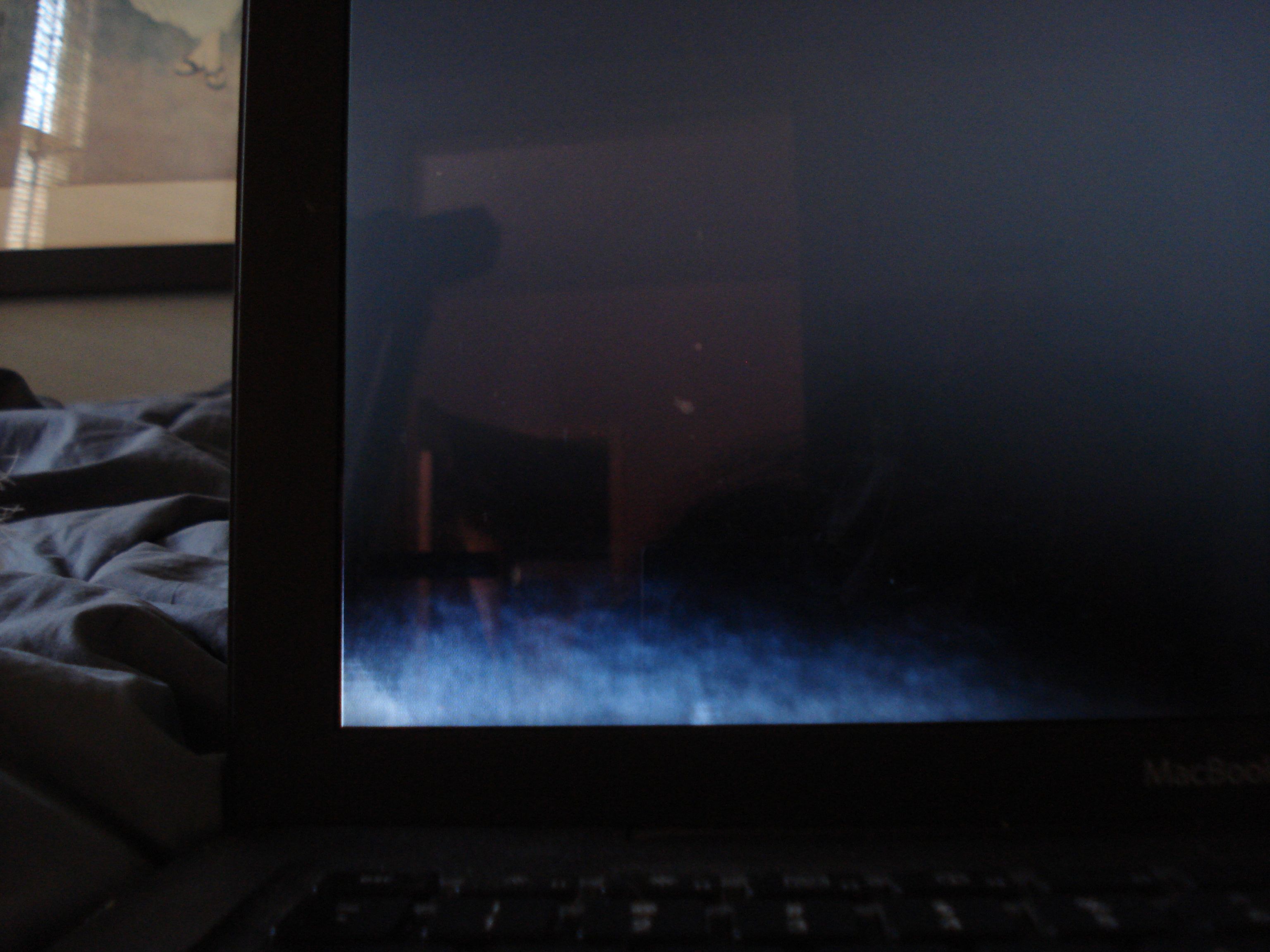 Macbook Screen - White Shadow on display (and growing) - macOS - Neowin