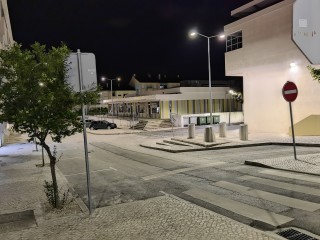 1620383033_night_zoom_1_on_1x.jpg