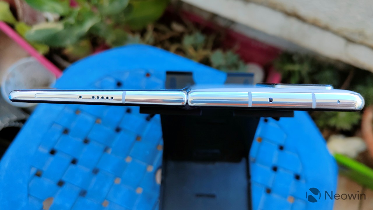 Top-down view of the top edge of the Huawei Mate X2 unfolded showing how its thickness changes