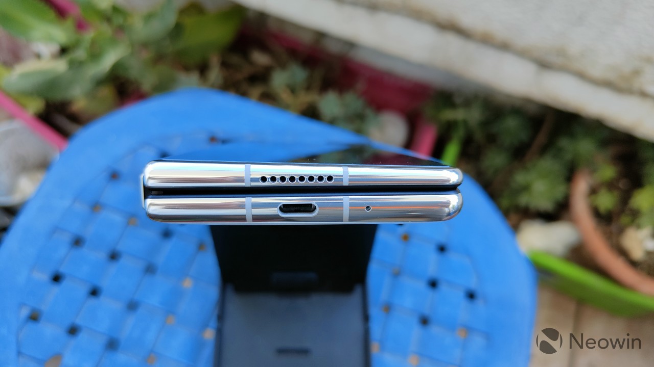Top-down view of the bottom edge of Huawei Mate X2 folded