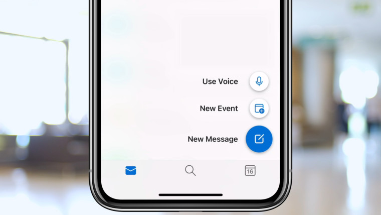 Outlook for iOS voice features examples