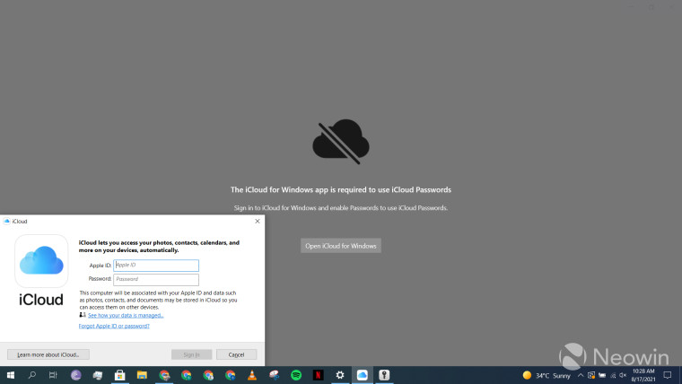 A screenshot of the iCloud and iCloud Passwords app open on Windows 10