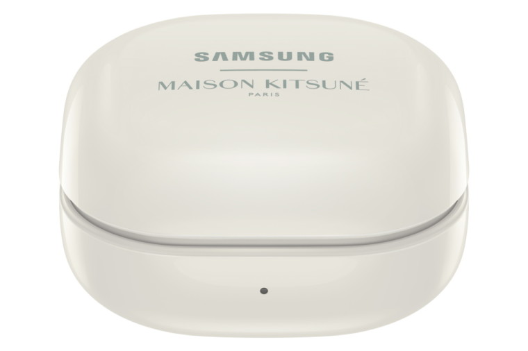 Samsung and Maison Kitsune special edition wearables